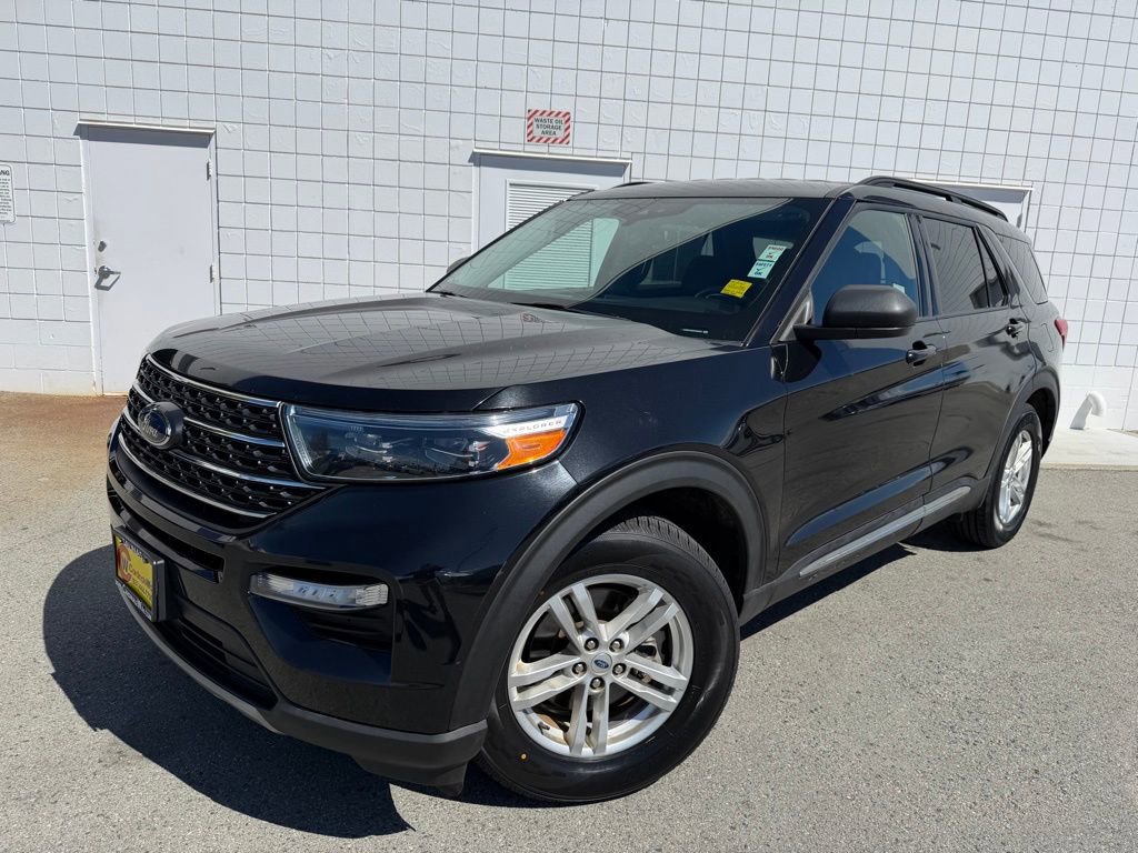 Used 2023 Ford Explorer XLT w/ Equipment Group 202A image 1