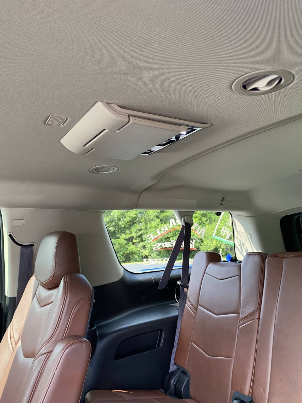 Used 2015 Cadillac Escalade ESV Premium AWD/4WD image 25