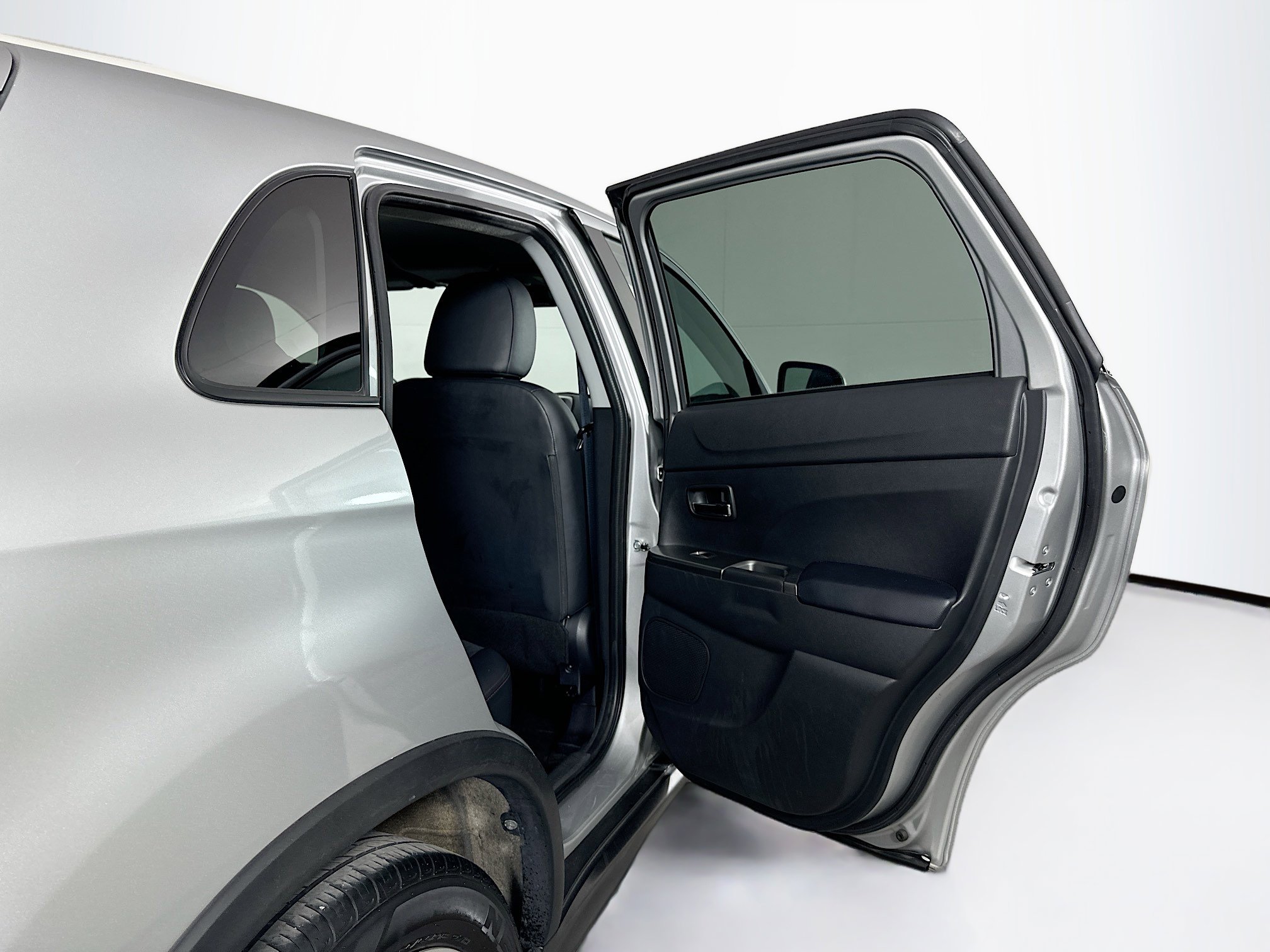 Used 2024 Mitsubishi Outlander Sport SE image 28