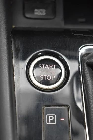 Used 2023 Nissan Kicks SR w/ SR Premium Package FWD image 29