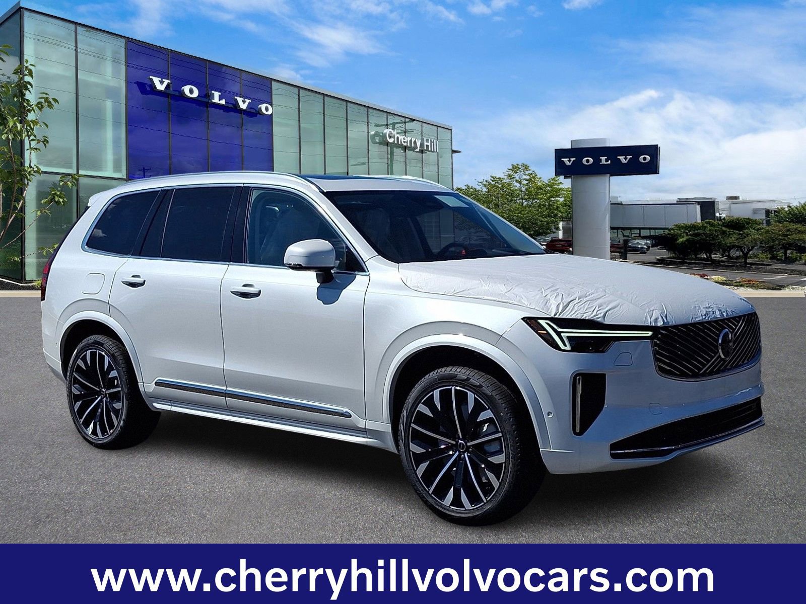 New 2026 Volvo XC90 T8 Ultra w/ Protection Package Premier image 1