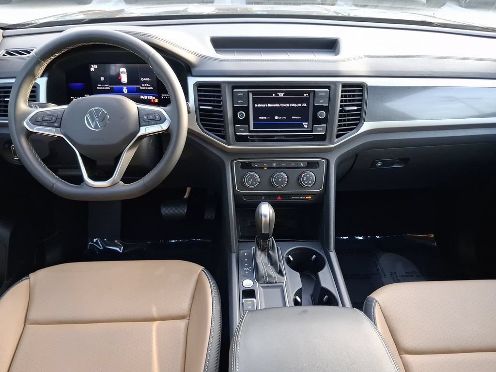 Used 2023 Volkswagen Atlas Cross Sport SE FWD image 9