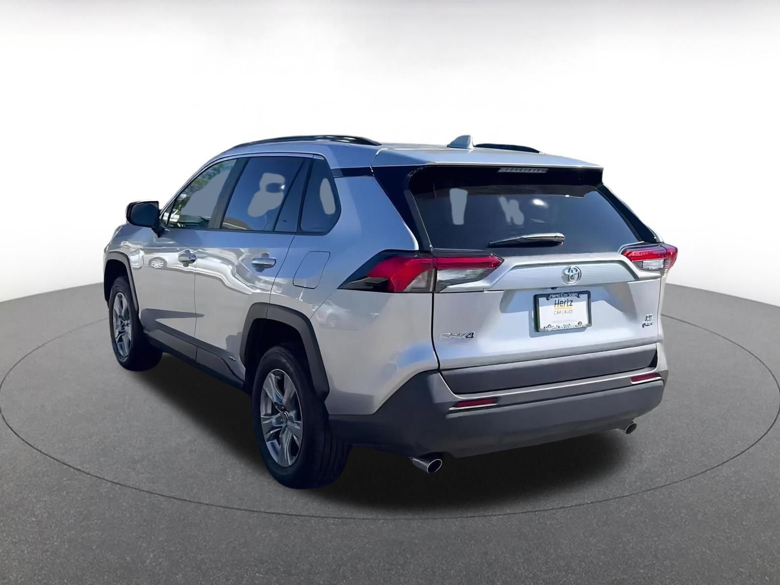 Used 2025 Toyota RAV4 LE image 10