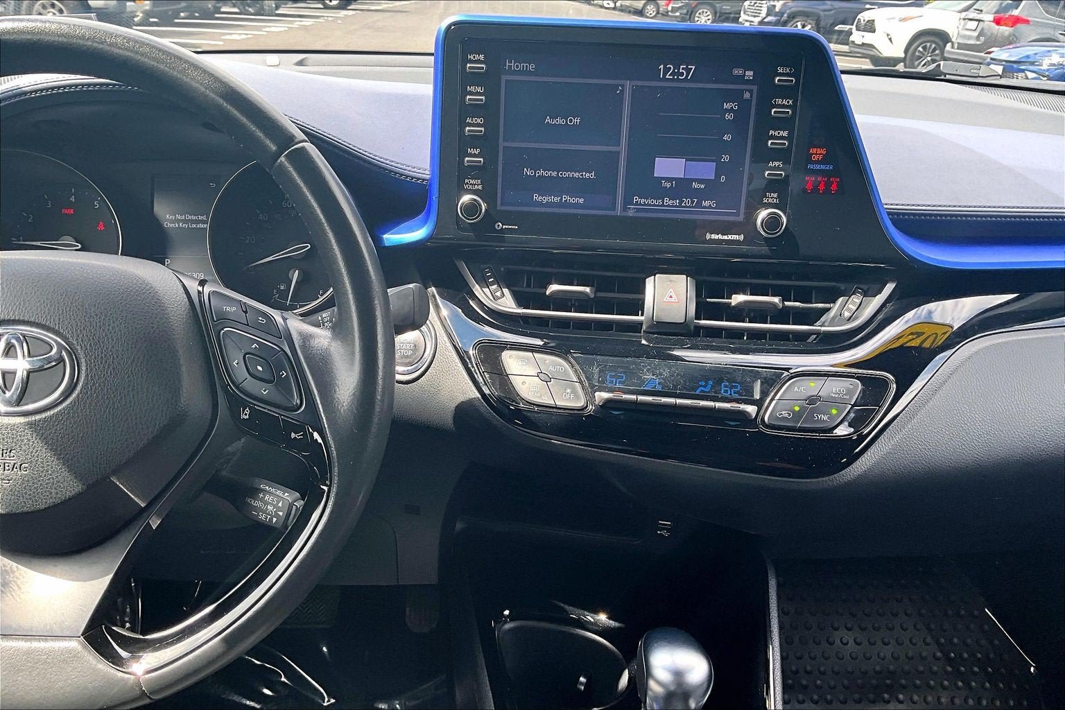 Used 2022 Toyota C-HR XLE FWD image 6