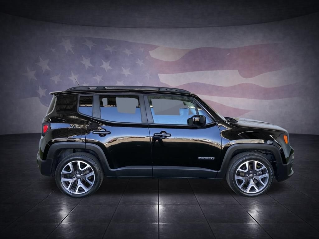 Used 2017 Jeep Renegade Latitude FWD image 6