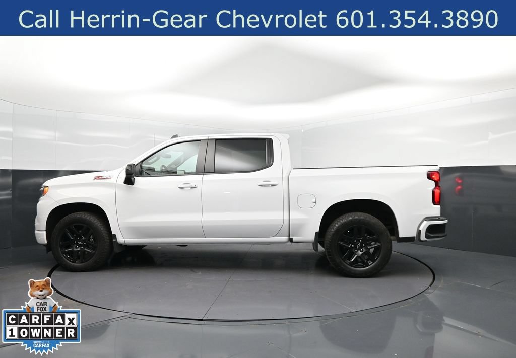 Used 2023 Chevrolet Silverado 1500 RST AWD/4WD image 4