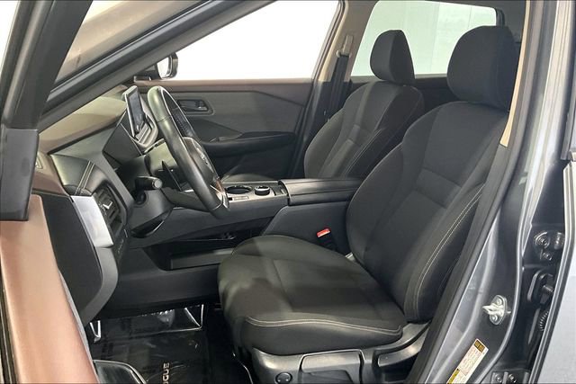 Used 2023 Nissan Rogue S AWD/4WD image 22