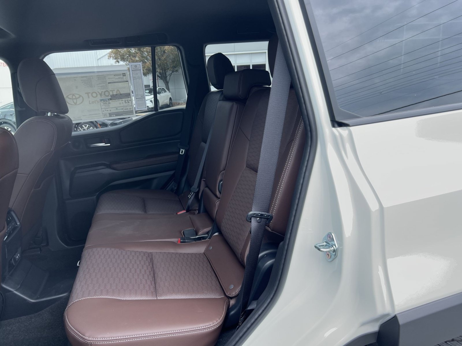 New 2027 Toyota Land Cruiser w/ Premium Package AWD/4WD image 25