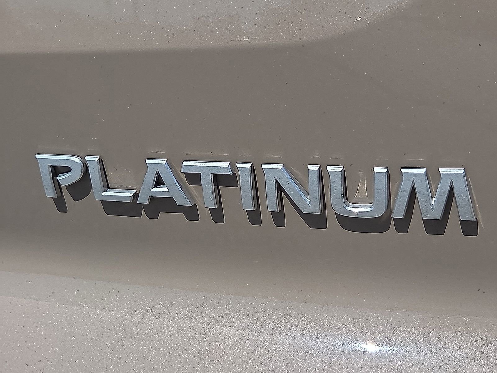 Used 2024 Nissan Pathfinder Platinum w/ Cargo Package FWD image 9