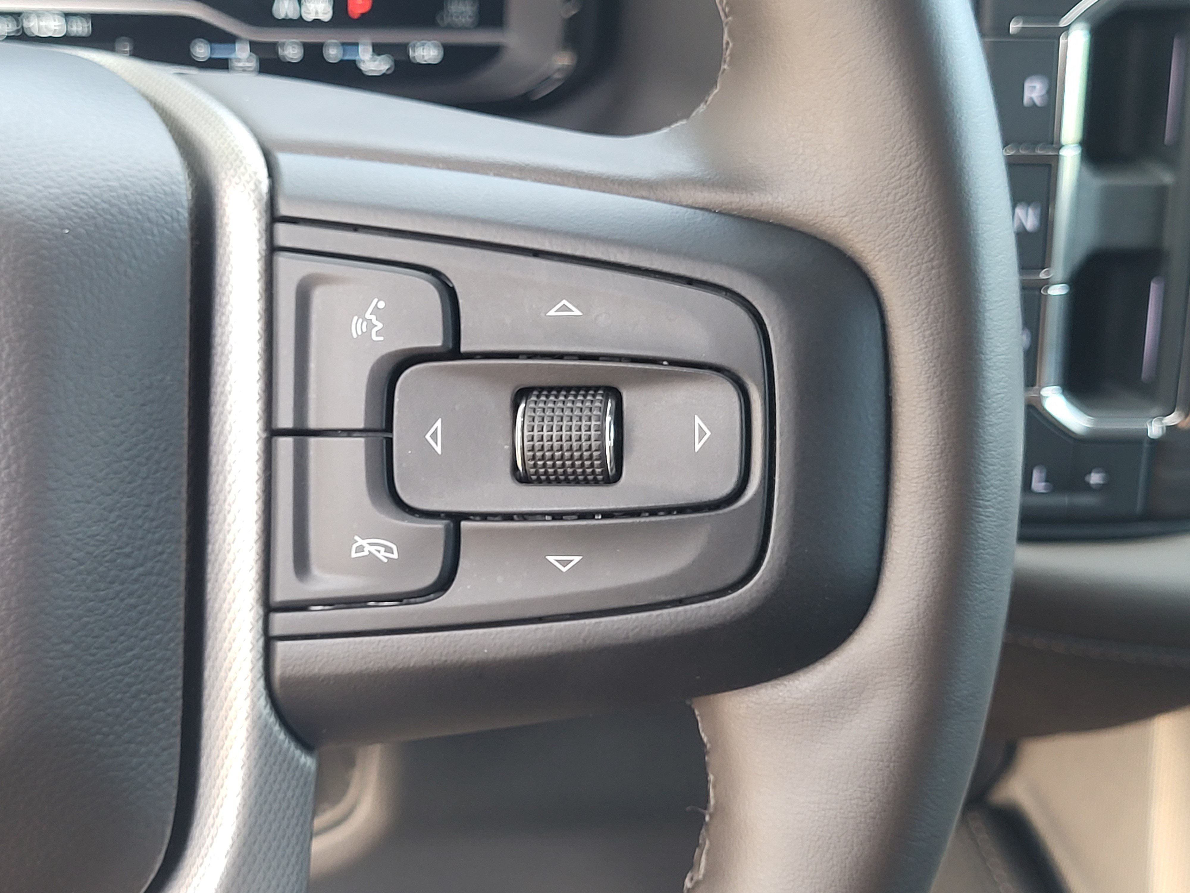 Used 2023 GMC Yukon Denali AWD/4WD image 15