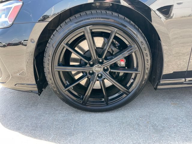 Used 2023 Audi S8 AWD/4WD image 29