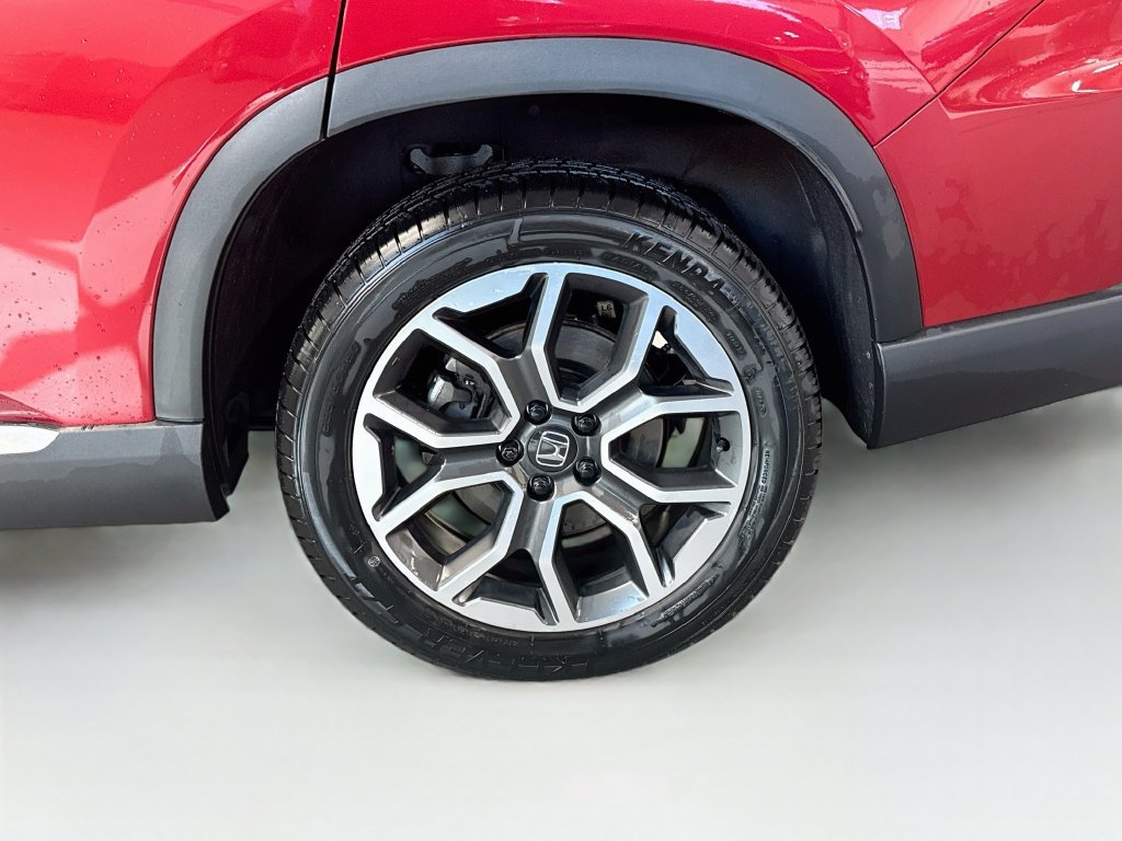 Used 2025 Honda Pilot Touring image 35