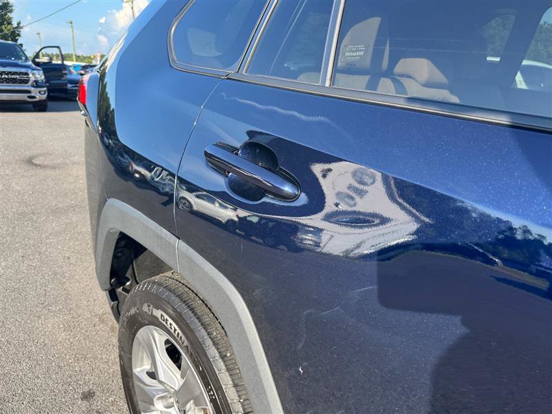 Used 2022 Toyota RAV4 XLE image 25