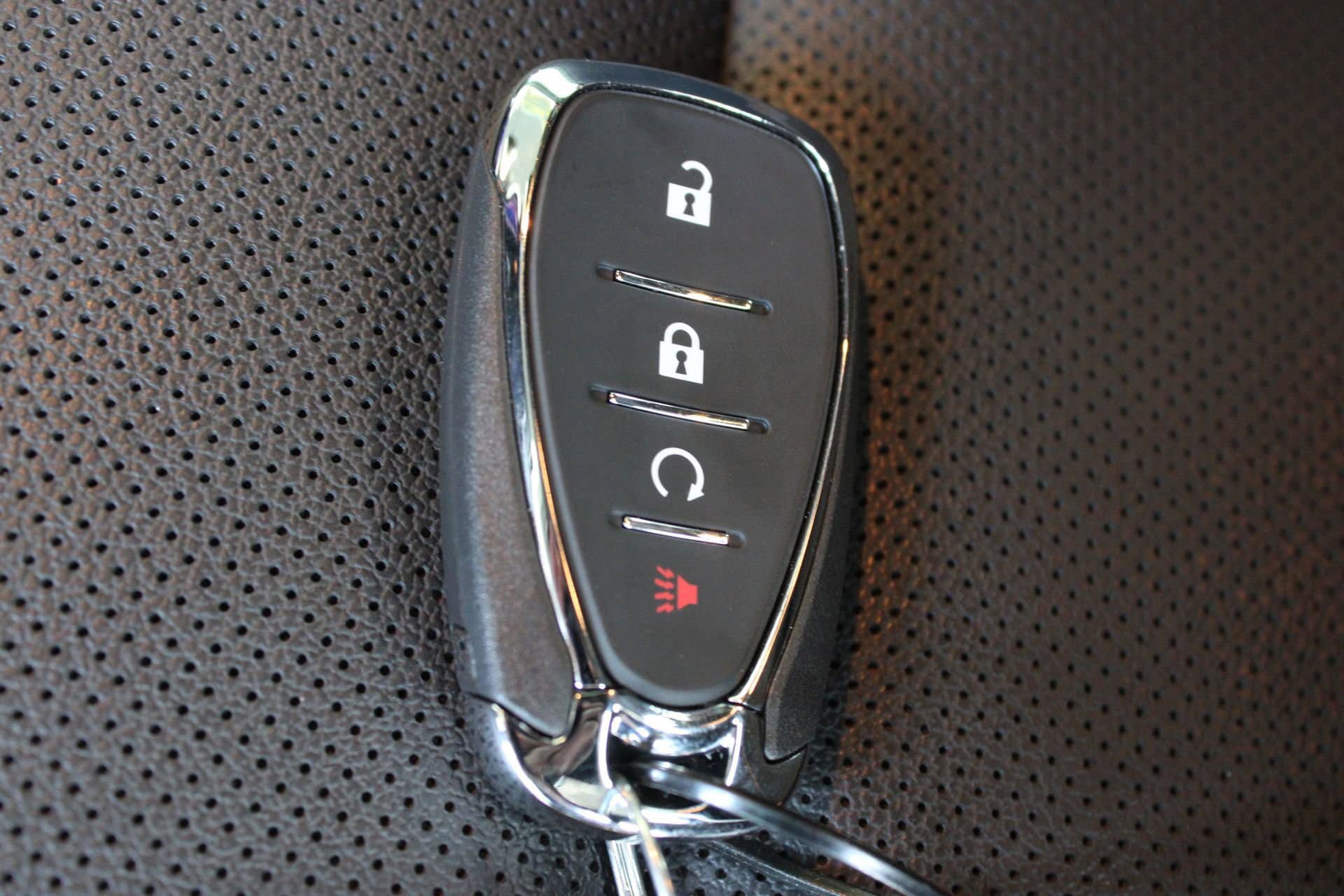 Used 2024 Chevrolet Trax RS FWD image 45