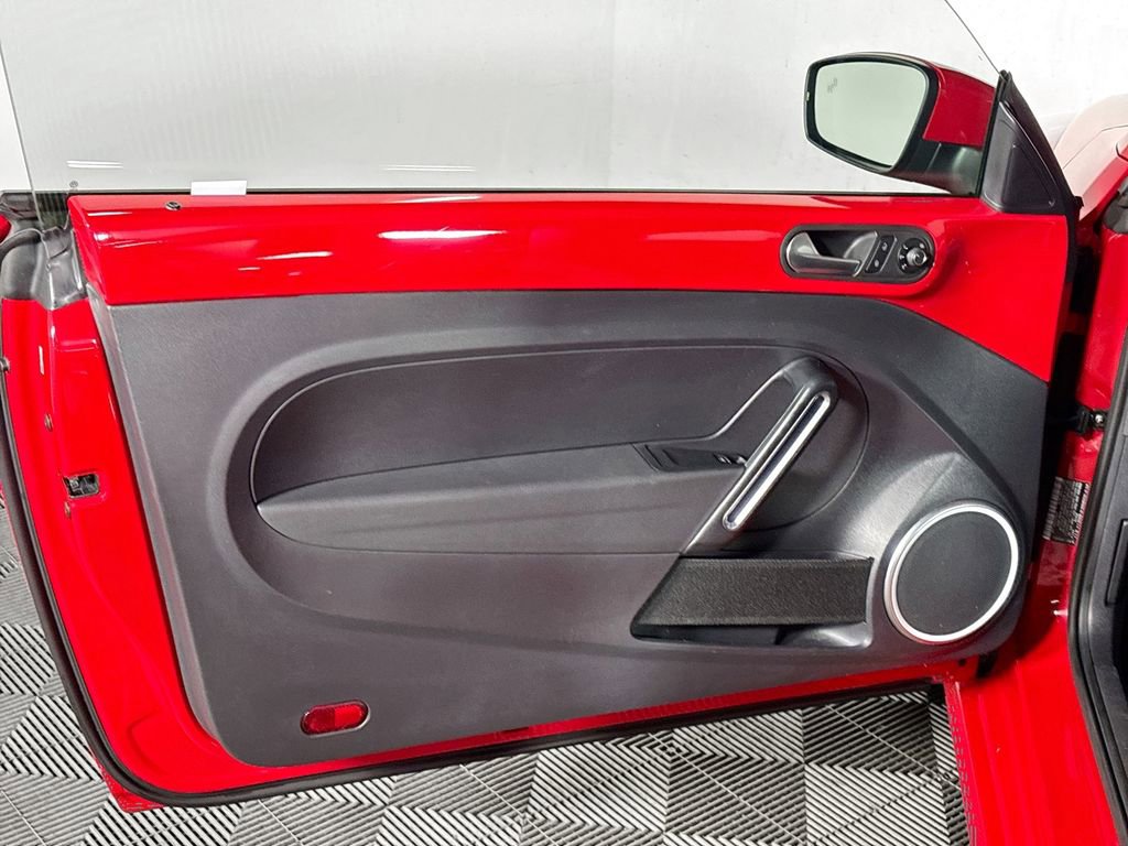 Used 2016 Volkswagen Beetle 1.8T SEL image 10