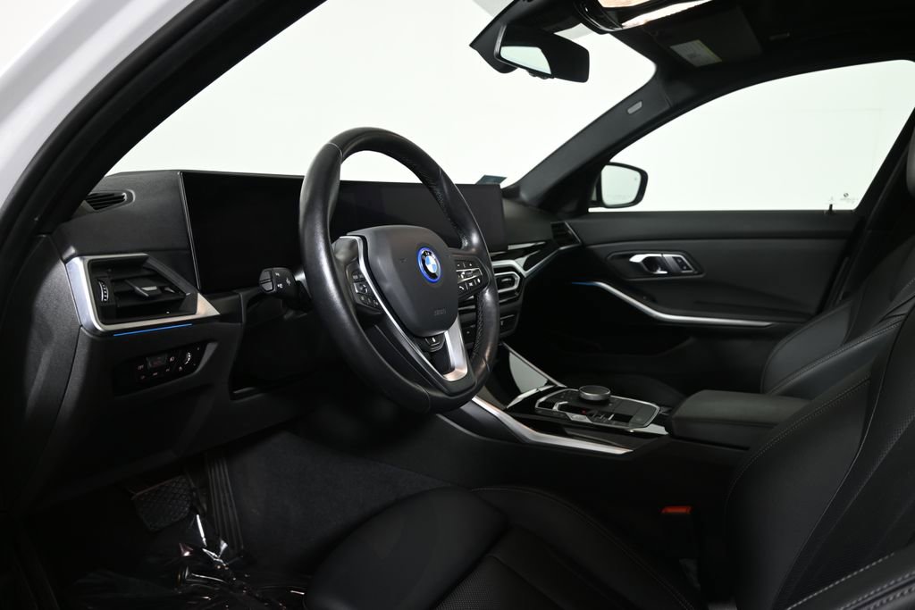 Certified 2023 BMW 330e xDrive w/ Premium Package image 16
