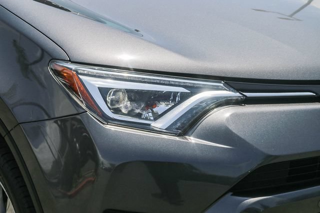 Used 2017 Toyota RAV4 Limited w/ Advanced Technology Package FWD image 6