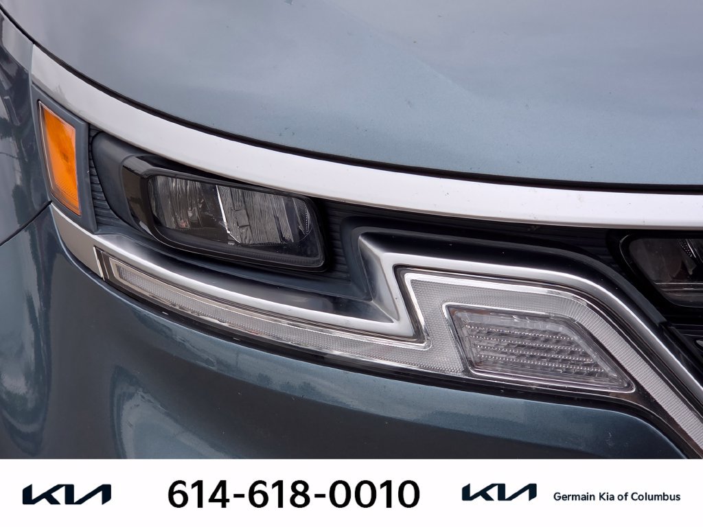 Used 2022 Kia Carnival EX FWD image 14