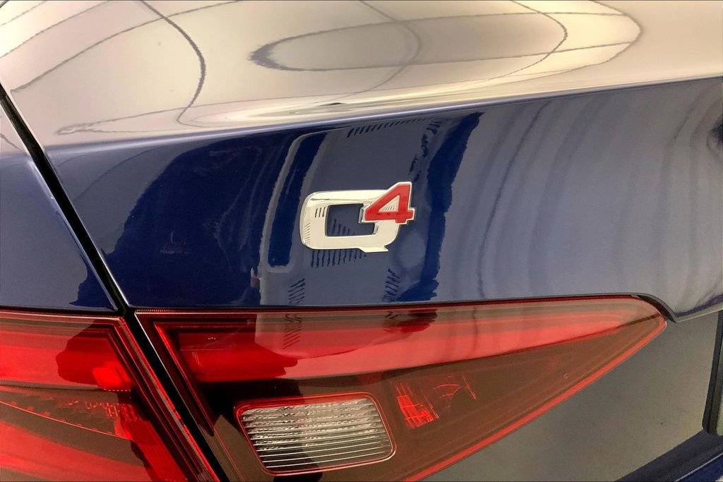 Used 2017 Alfa Romeo Giulia Ti w/ TI 19" Sport Package image 7