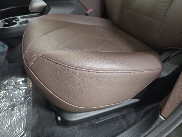 Certified 2024 BMW iX xDrive50 w/ Sport Package AWD/4WD image 26
