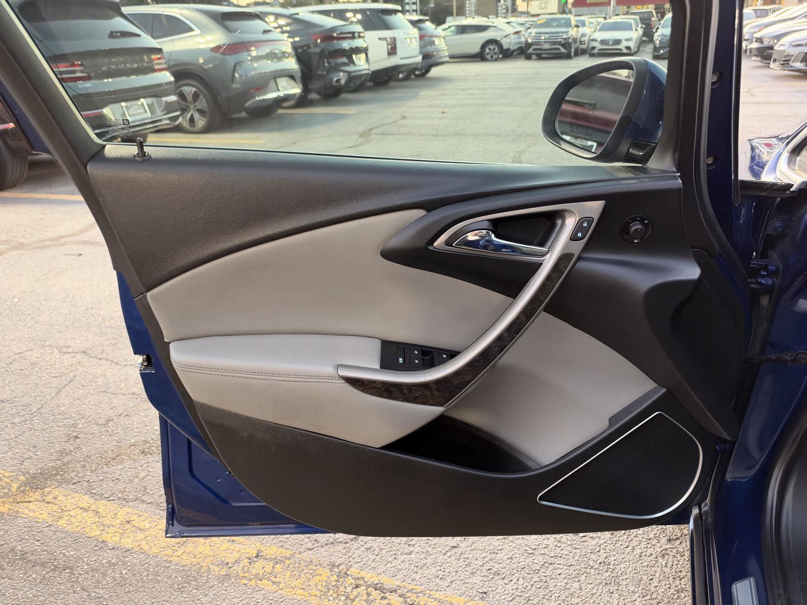 Used 2014 Buick Verano FWD image 16