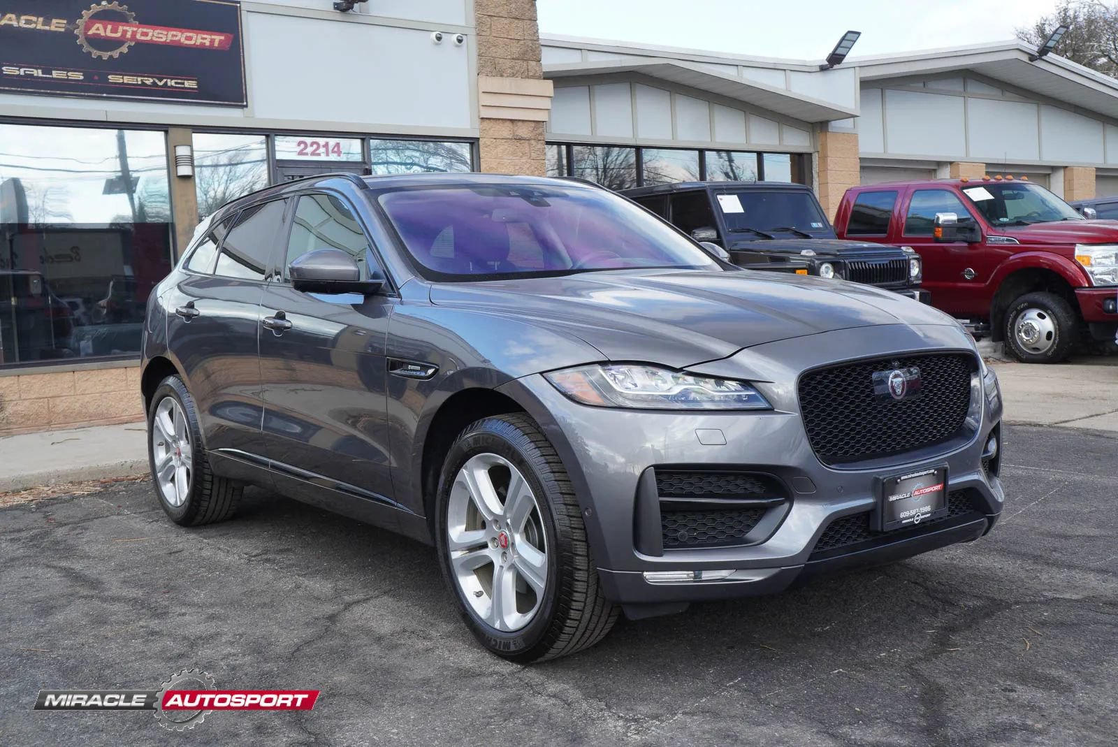 Used 2017 Jaguar F-PACE R-Sport AWD/4WD image 9