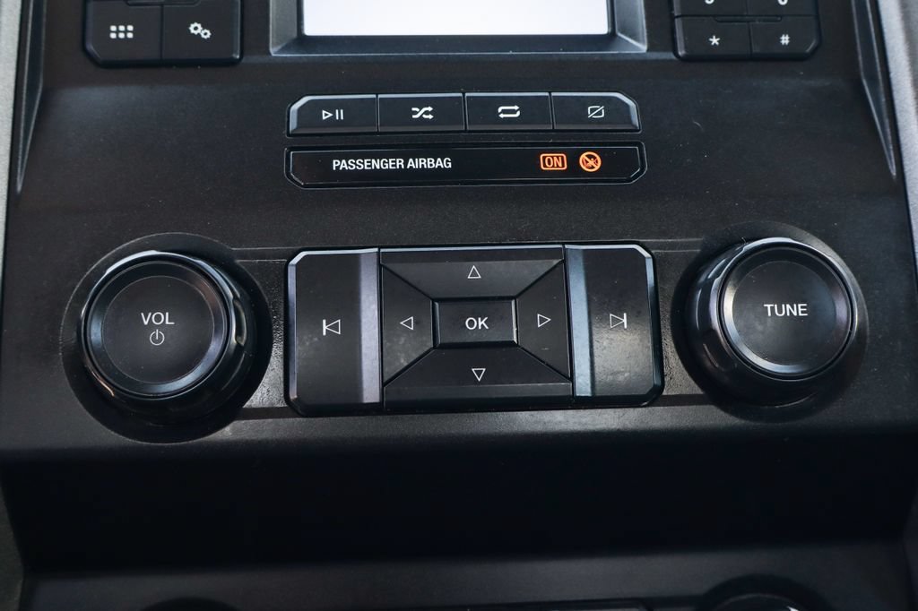 Used 2020 Ford F550 2WD Regular Cab Super Duty image 32