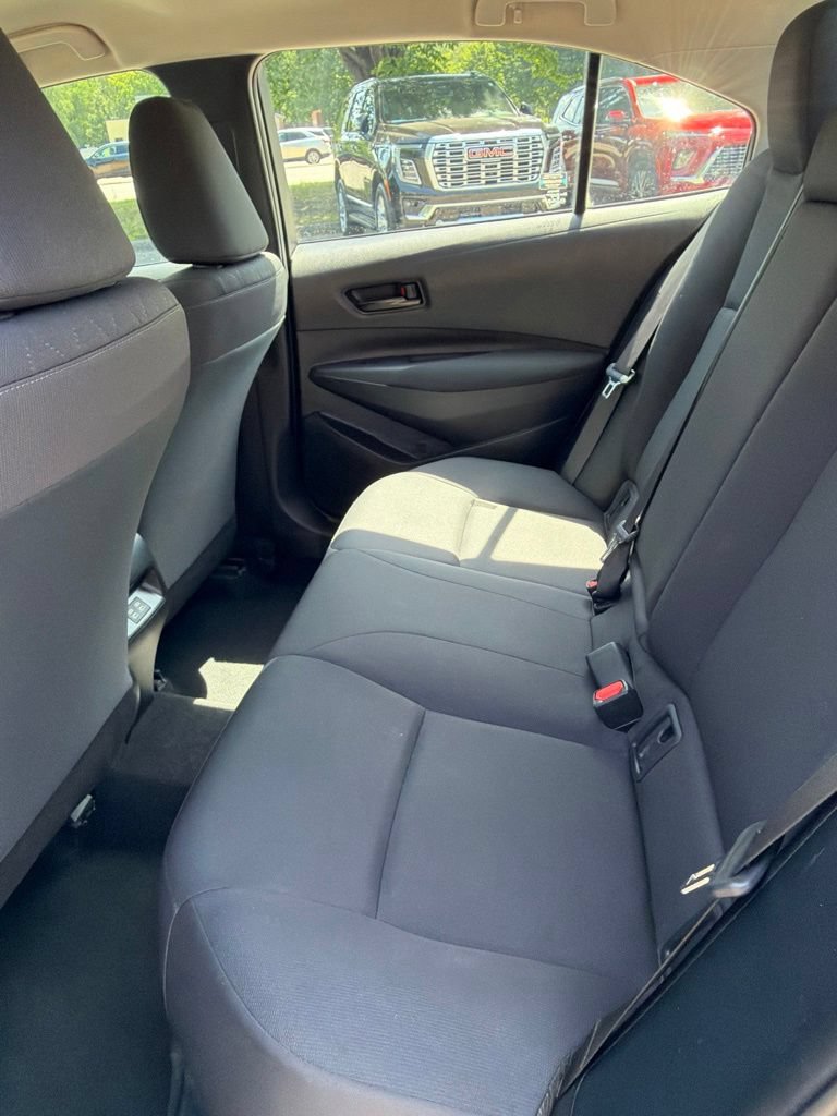 Used 2024 Toyota Corolla LE FWD image 15
