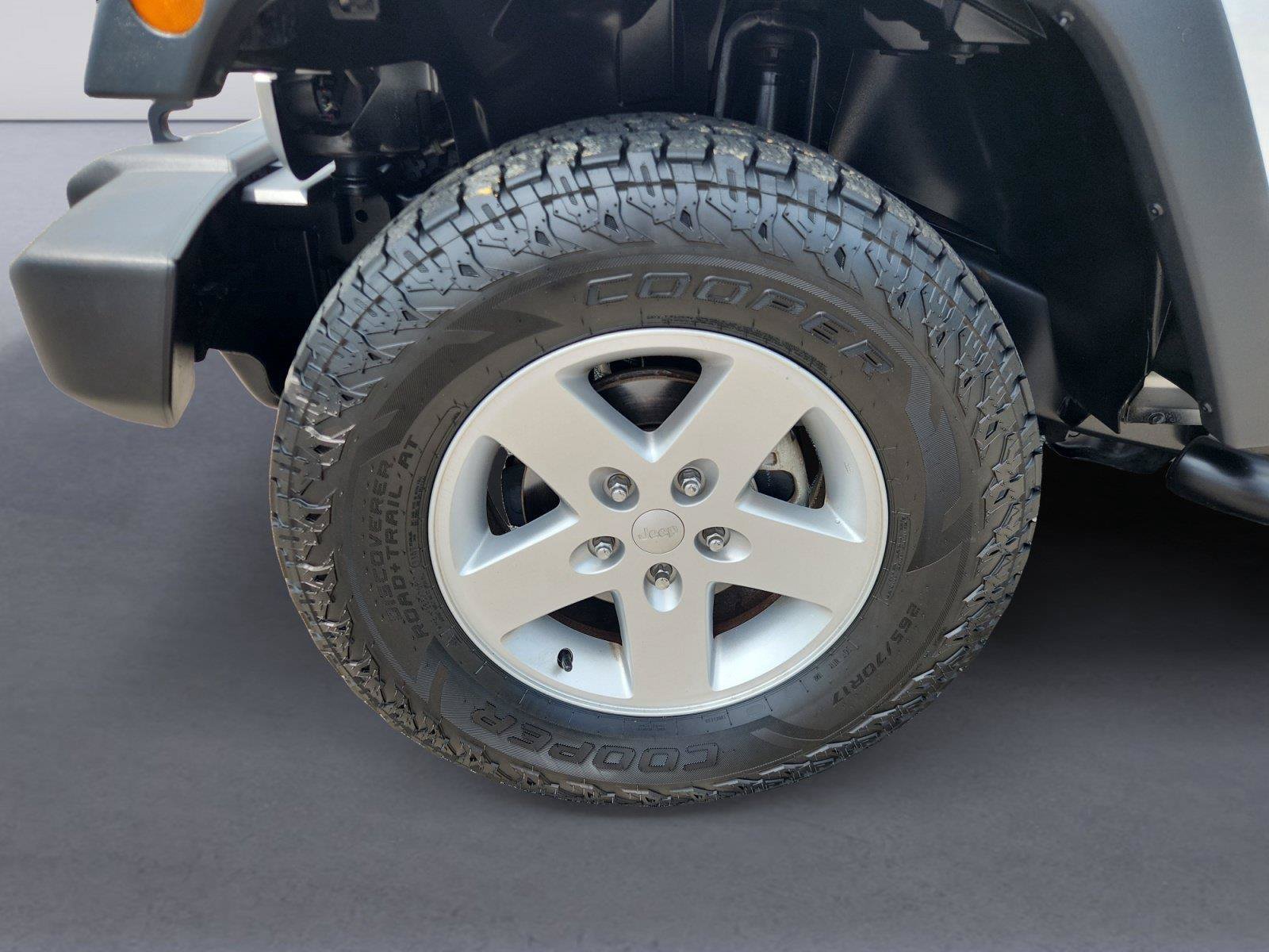 Used 2017 Jeep Wrangler Unlimited Sport w/ Quick Order Package 24S AWD/4WD image 9