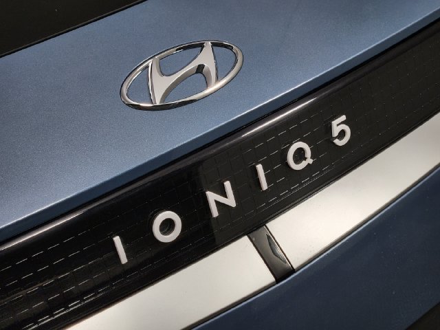 Certified 2024 Hyundai Ioniq 5 SEL AWD/4WD image 9