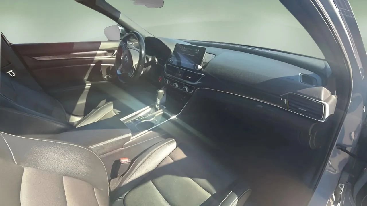 Used 2022 Honda Accord Sport image 22