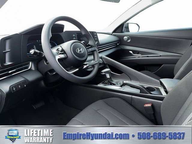 New 2026 Hyundai Elantra SE image 13