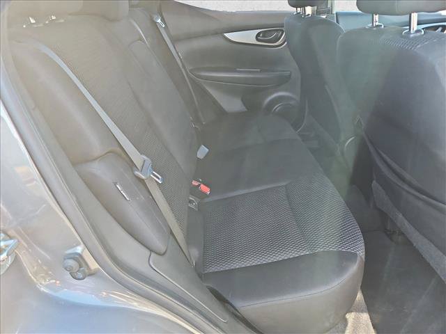 Used 2020 Nissan Rogue Sport S w/ Appearance Package FWD image 19