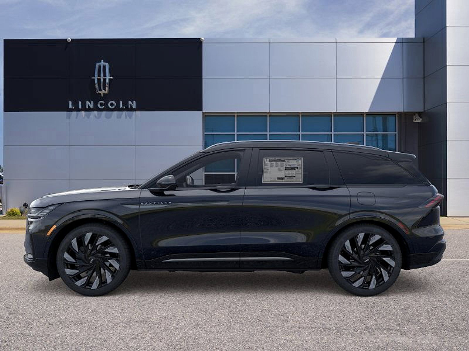 New 2026 Lincoln Nautilus Reserve w/ Jet Appearance Package AWD/4WD image 3