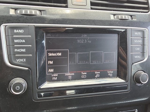 Used 2015 Volkswagen GTI S FWD image 17