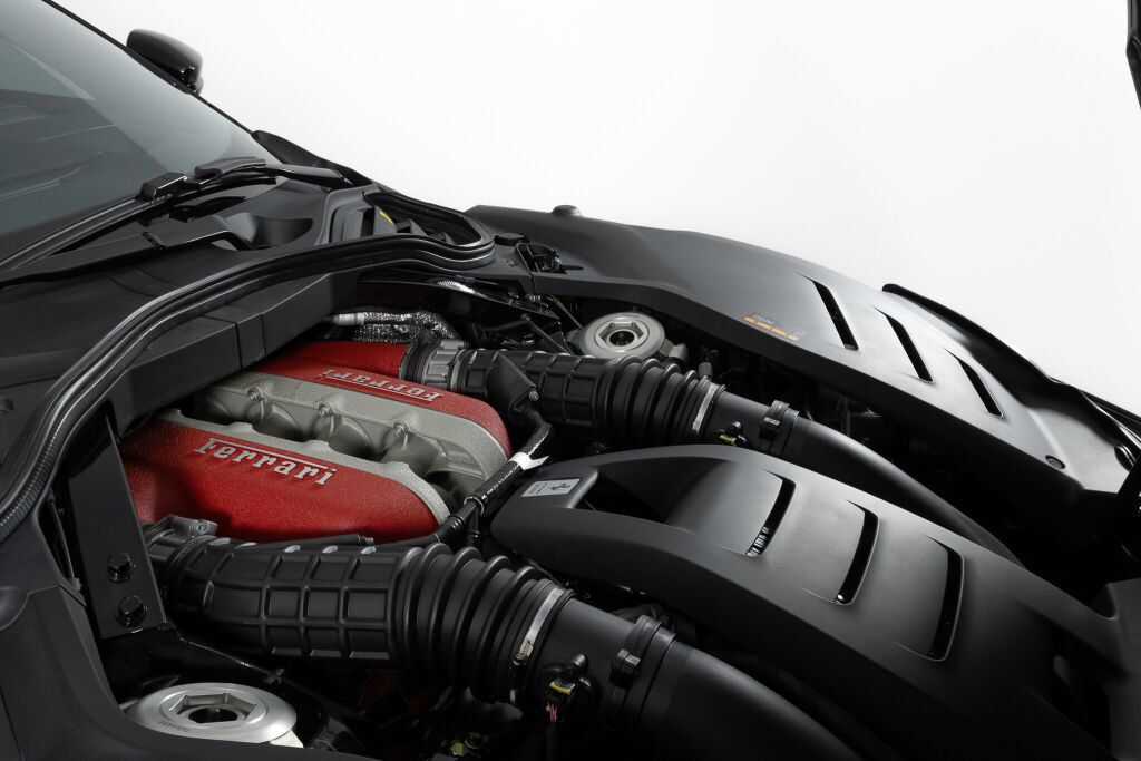 Used 2025 Ferrari Purosangue AWD/4WD image 24