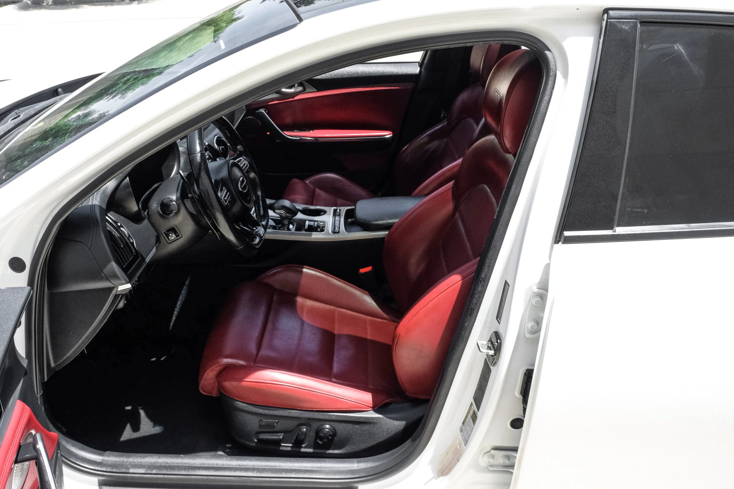 Used 2020 Kia Stinger GT2 AWD/4WD image 20