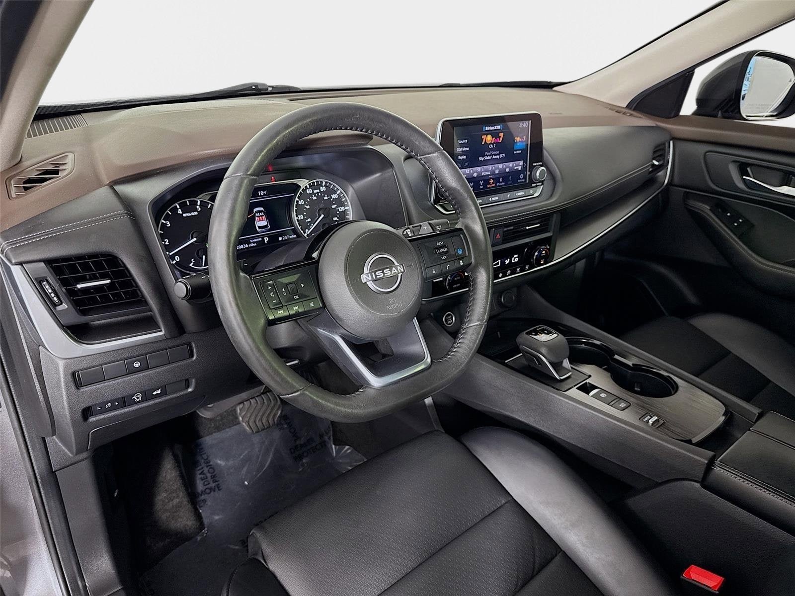 Certified 2023 Nissan Rogue SV w/ SV Premium B Package FWD image 9