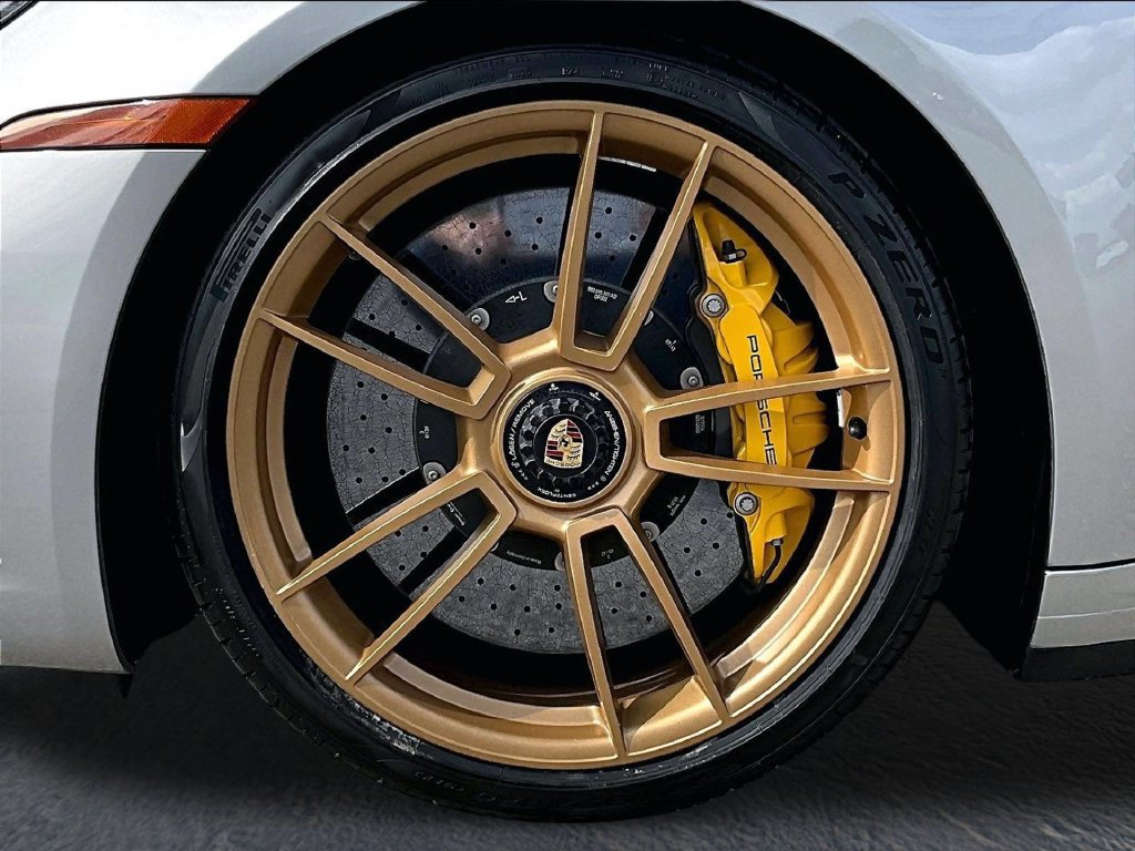 Certified 2024 Porsche 911 Carrera GTS RWD image 11