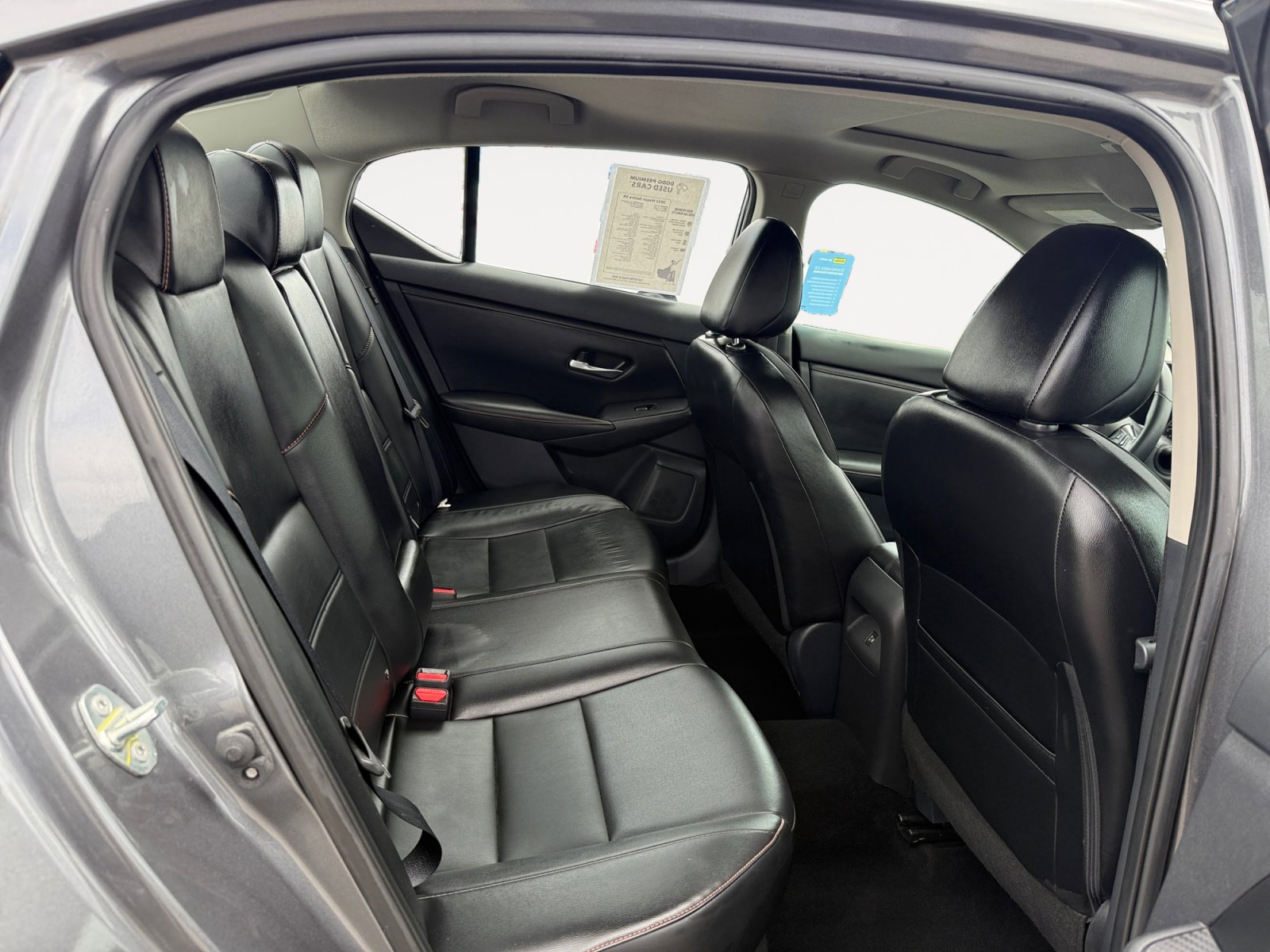Used 2022 Nissan Sentra SR w/ SR Premium Package FWD image 18