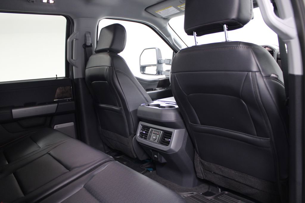 New 2026 Ford F250 Lariat w/ Black Appearance Package image 33