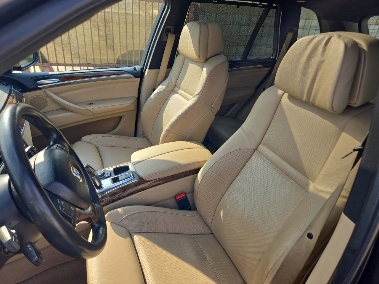 Used 2011 BMW X5 xDrive50i image 20