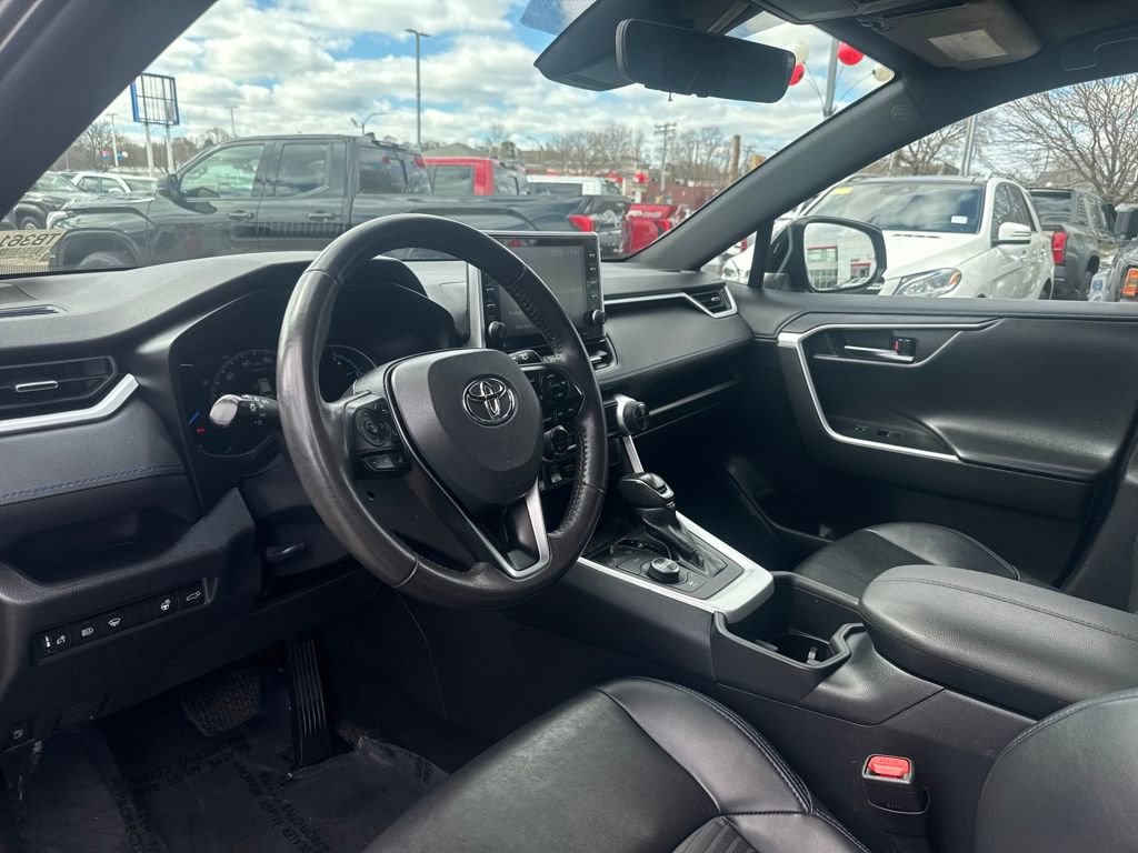 Used 2022 Toyota RAV4 XSE w/ XSE Grade Weather Package image 15