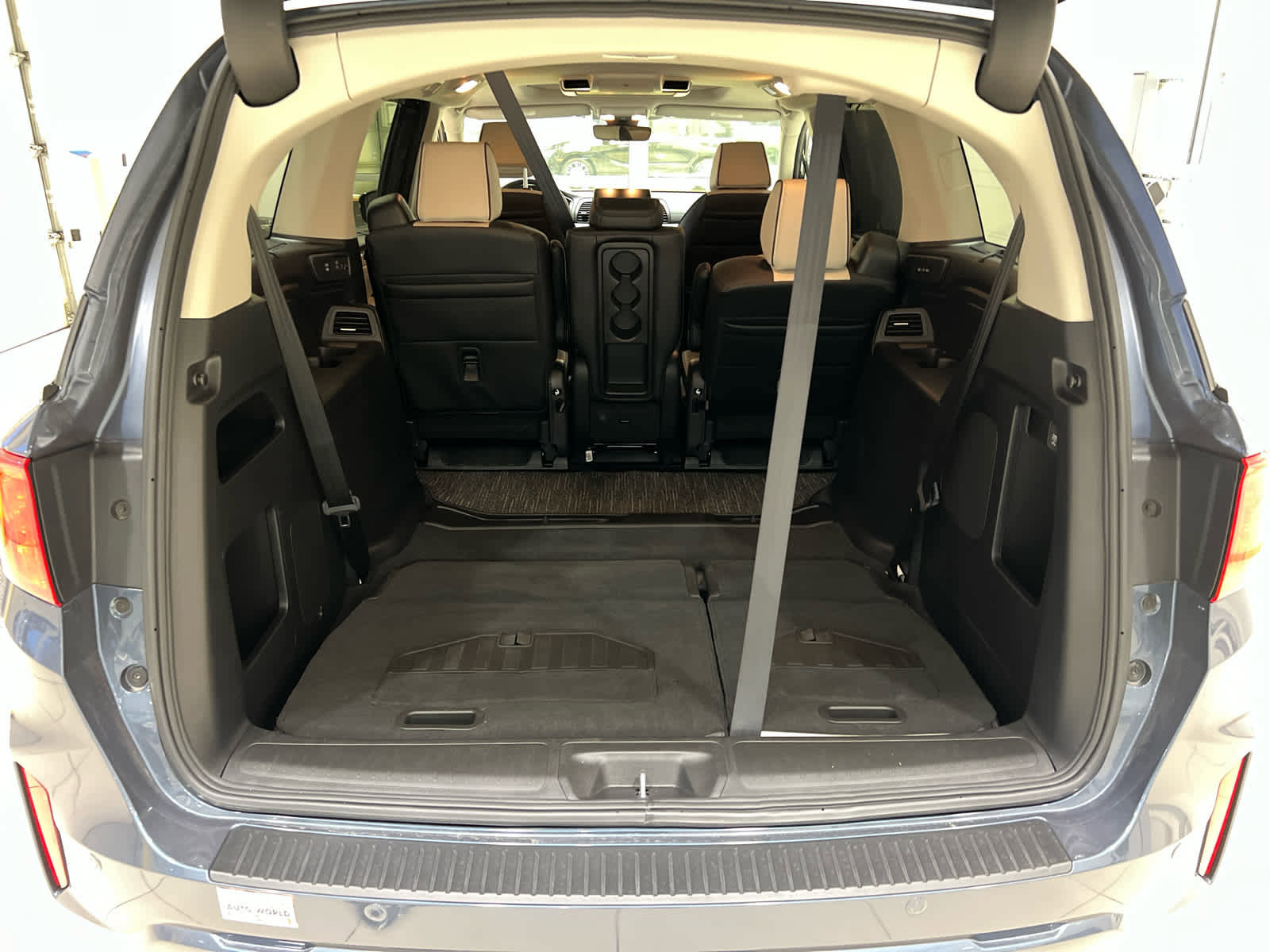Certified 2026 Honda Odyssey Elite image 13