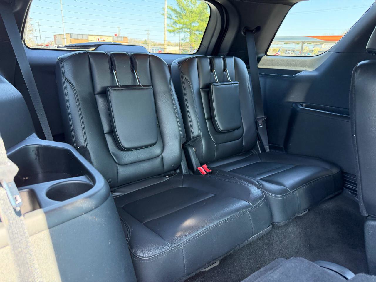 Used 2018 Ford Explorer XLT w/ Equipment Group 202A image 23