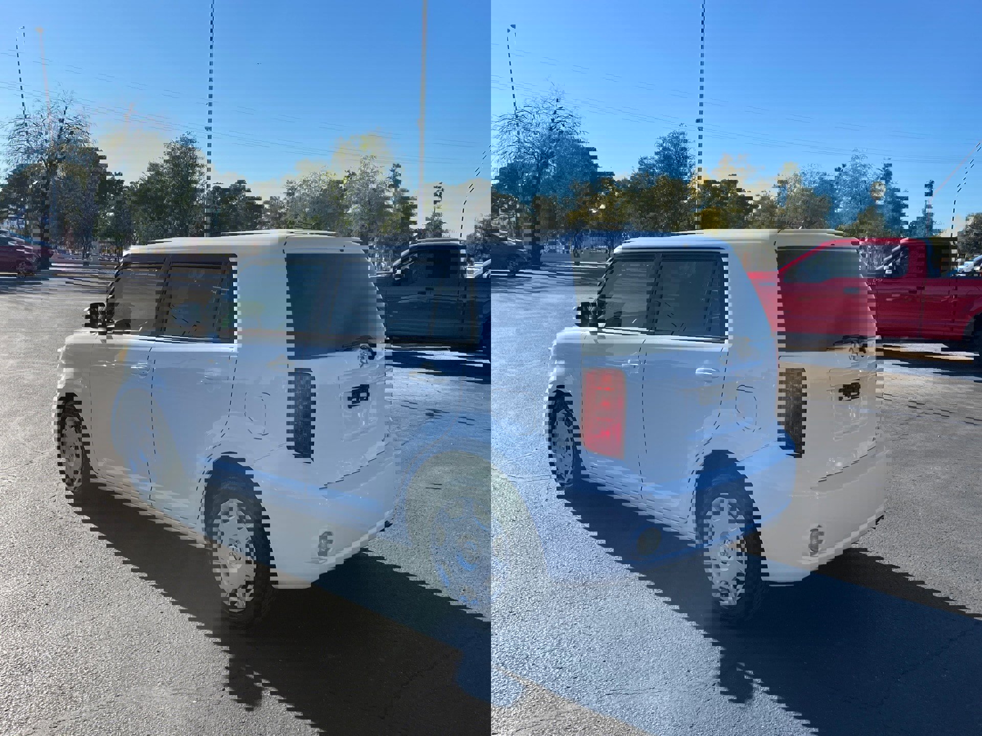 Used 2008 Scion xB image 3