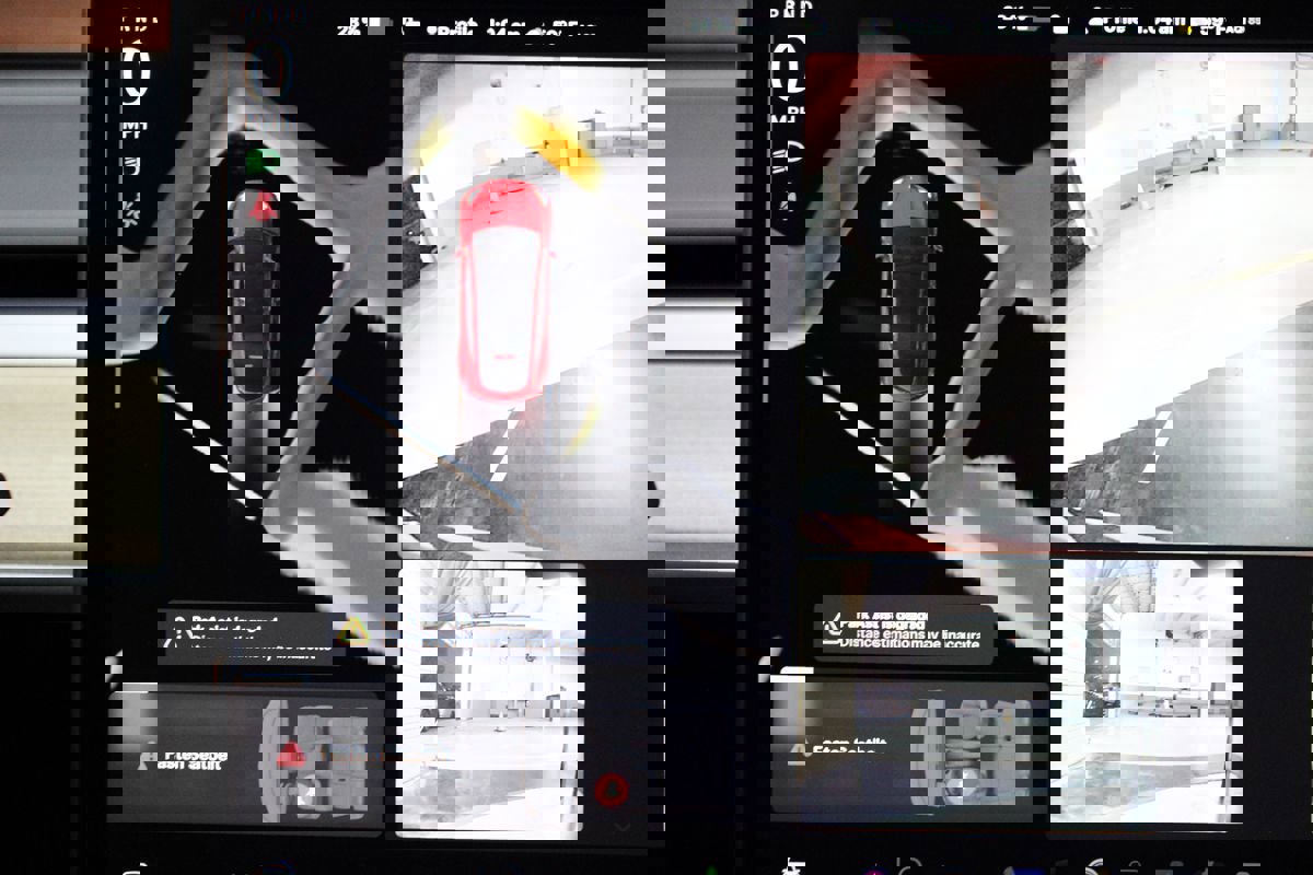 Used 2023 Tesla Model Y Performance image 41