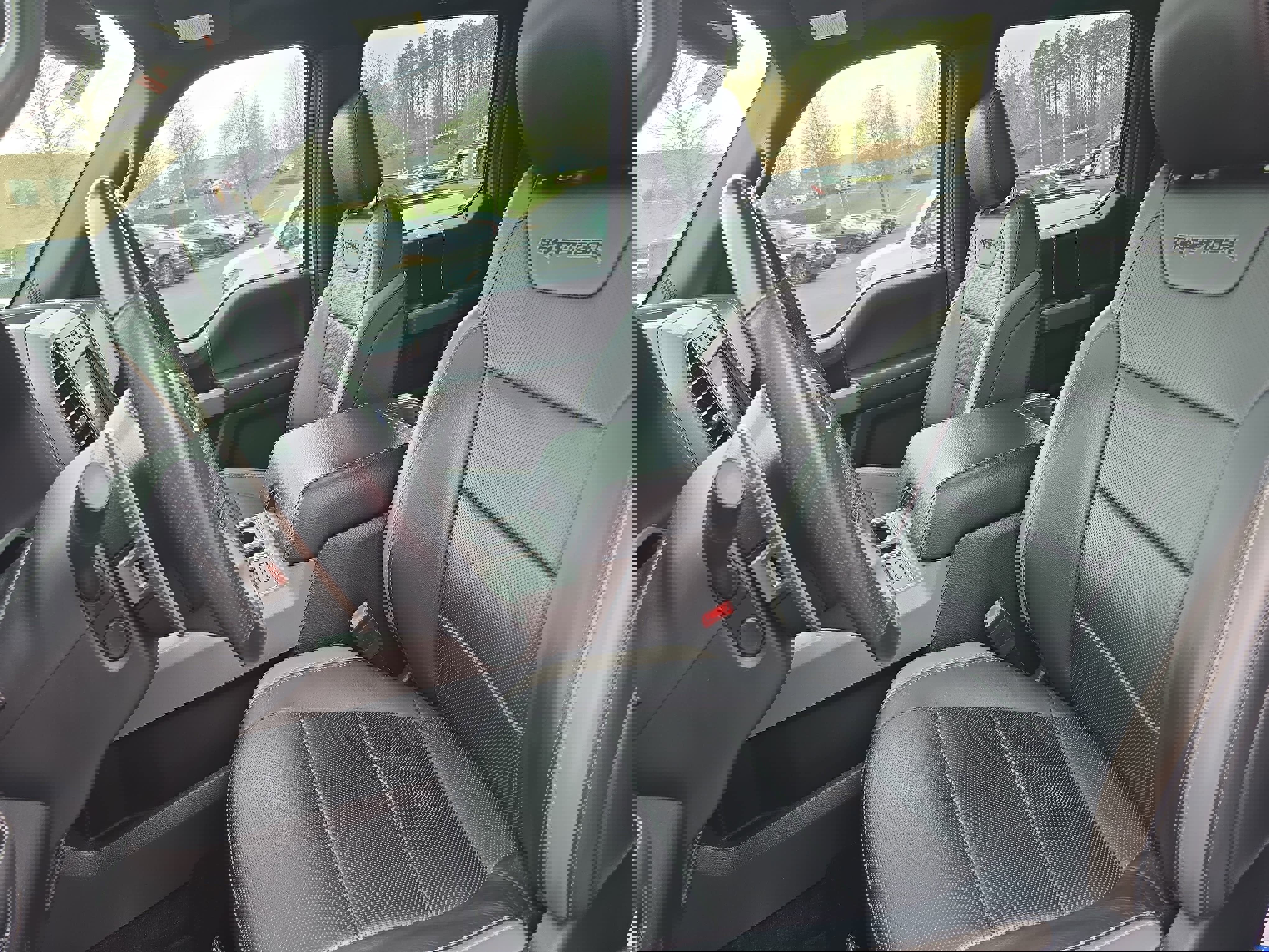 Used 2018 Ford F150 Raptor w/ Equipment Group 802A Luxury image 14