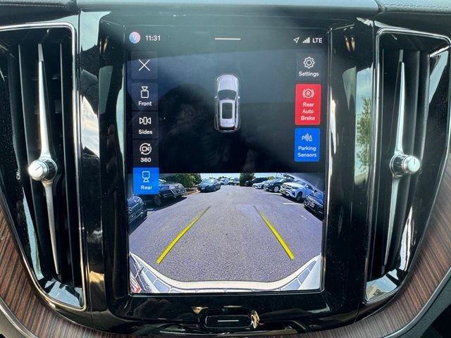 Used 2023 Volvo XC60 B6 Ultimate w/ Protection Package Premier AWD/4WD image 14