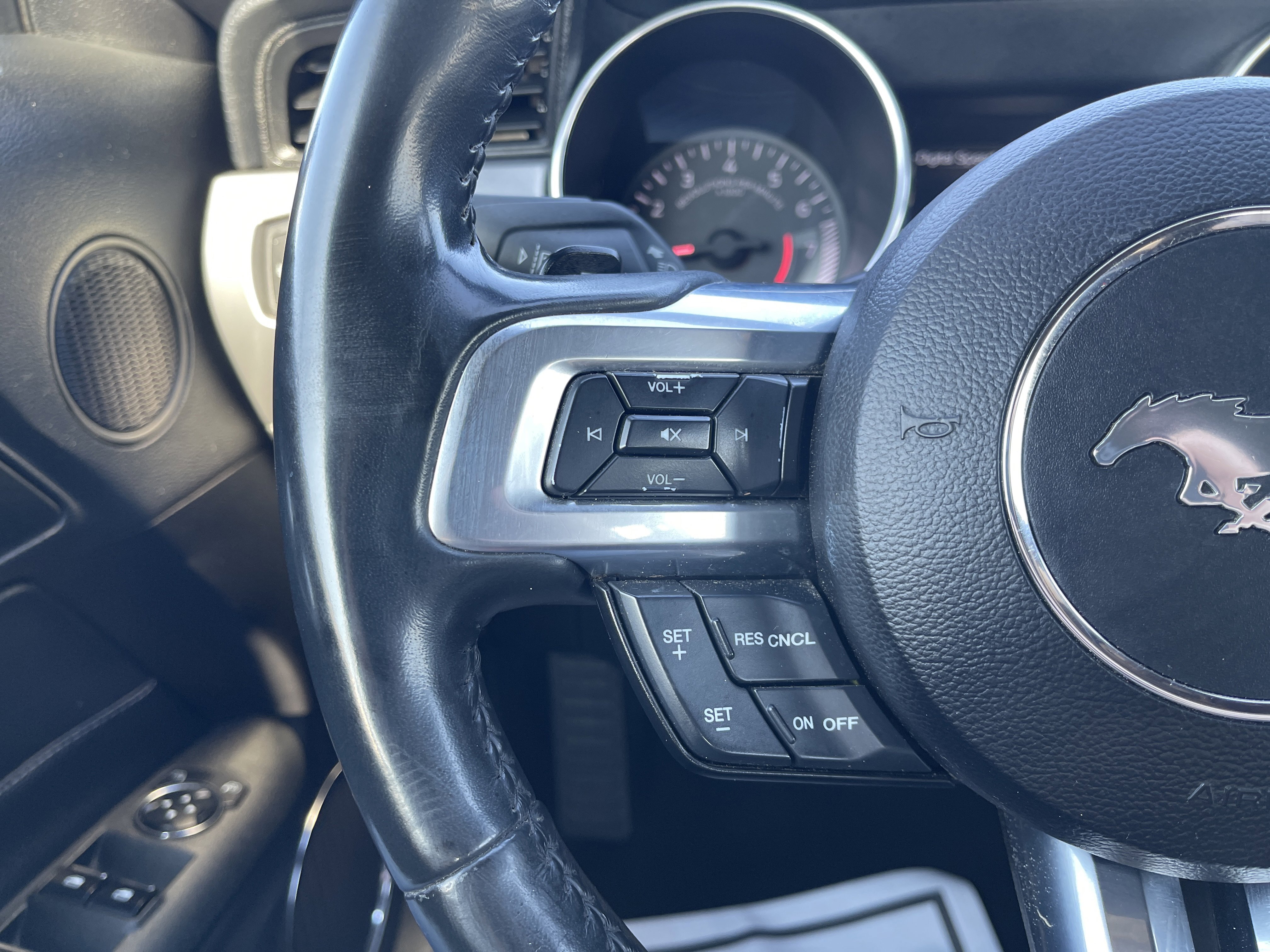 Used 2021 Ford Mustang Premium image 16